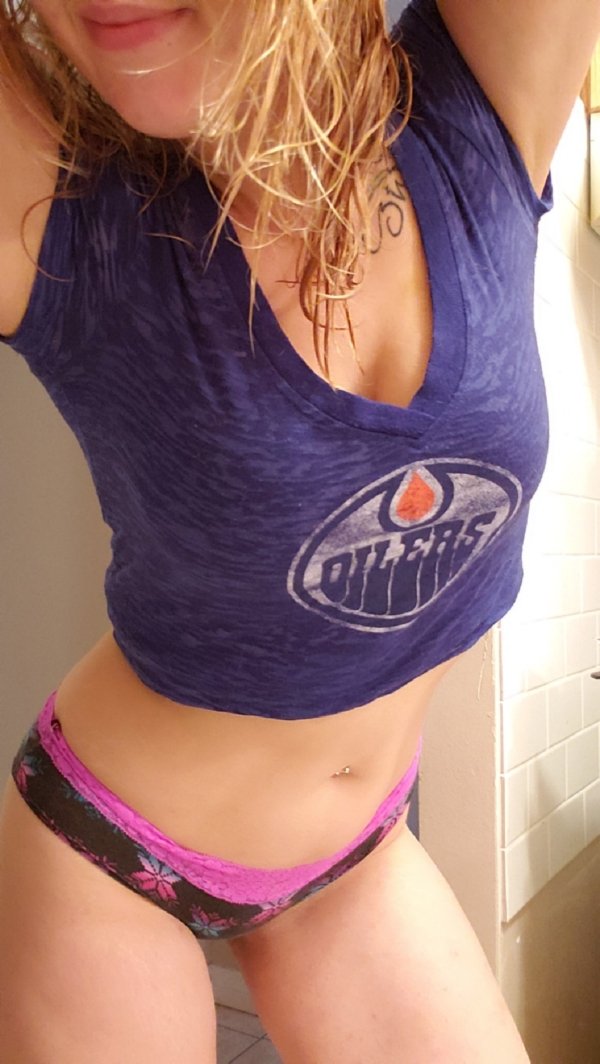 Hot Girls (49 pics)
