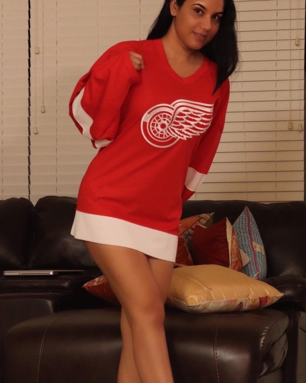 Hot Girls (49 pics)