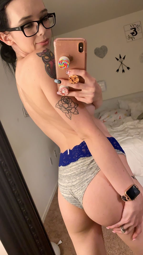 A View From Behind (39 pics)