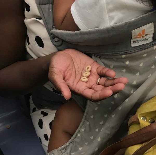 Unusual Hands In The Subway (35 pics)