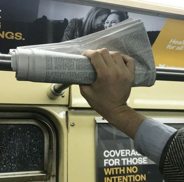 Unusual Hands In The Subway (35 pics)