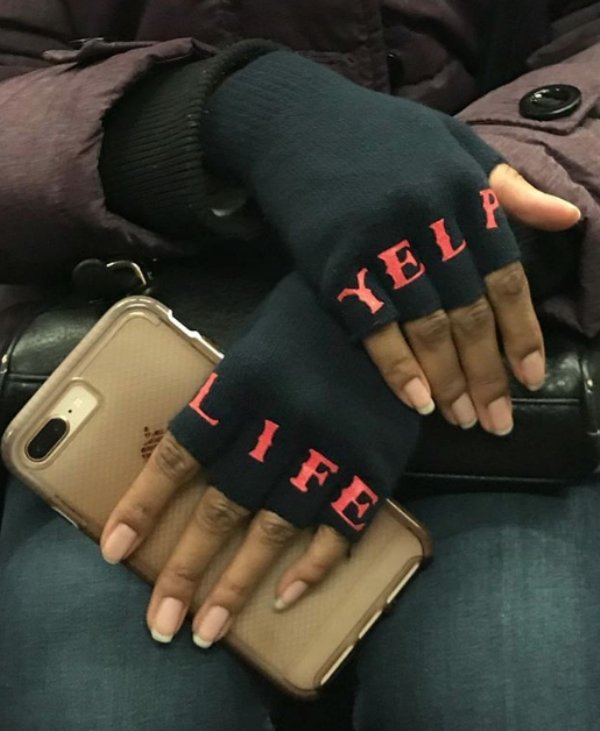 Unusual Hands In The Subway (35 pics)