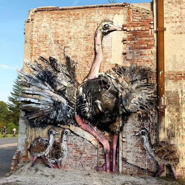 Artist Turns Abandoned Thrash Into Beautiful Animals (30 pics)