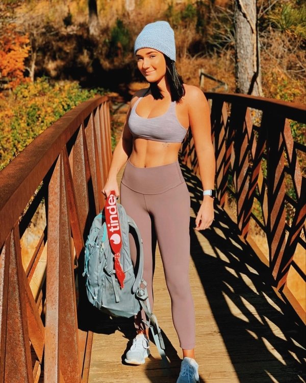 Girls In Yoga Pants (40 pics)