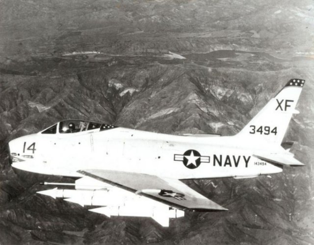 Combat Aircrafts (35 pics)