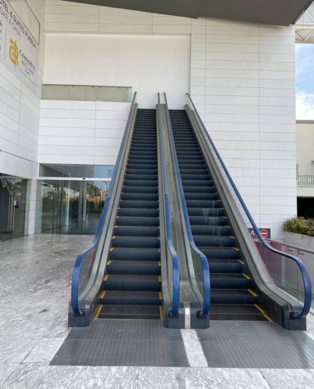 It Doesn't Look Right (48 pics)