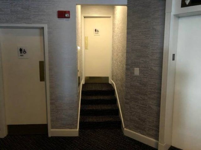 It Doesn't Look Right (48 pics)