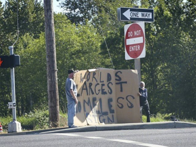 Handmade Signs From Homeless People (21 pics)