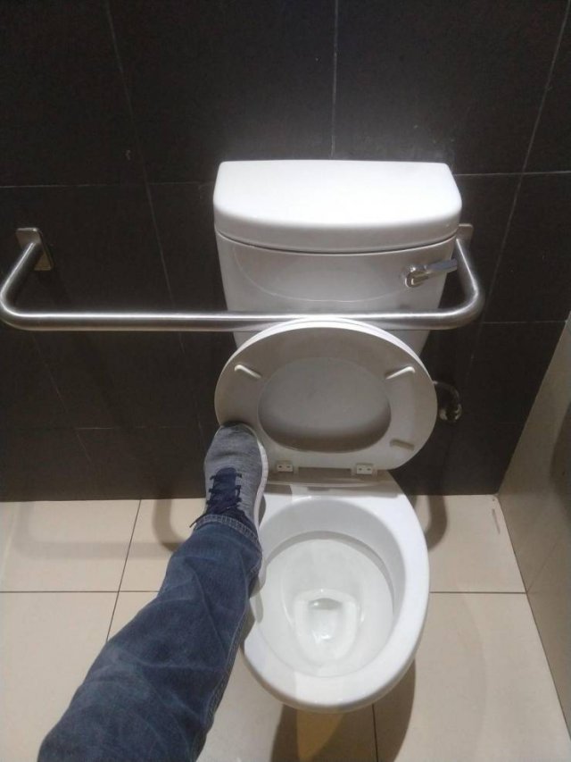 It Doesn't Look Right (48 pics)