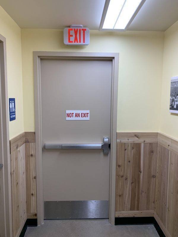 It Doesn't Look Right (48 pics)