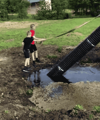 Kids Establish Their Own Rules (22 gifs)