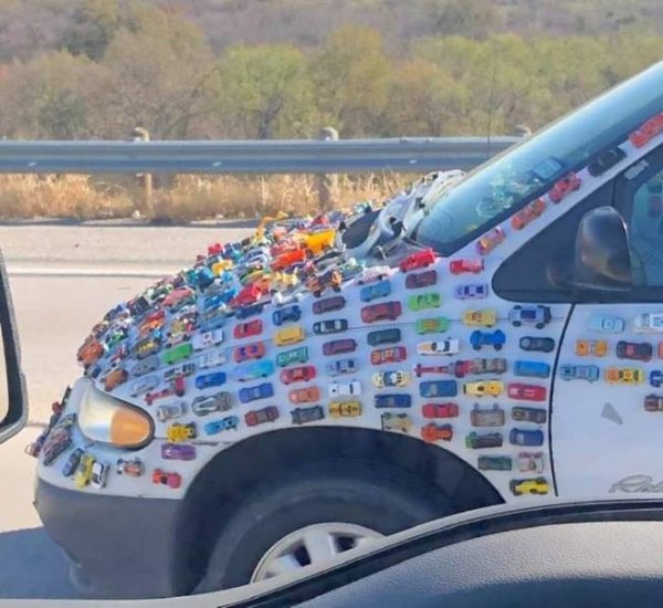 Show Me Your Weird Car (40 pics)