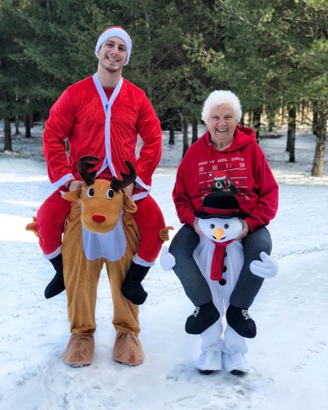 93-Year-Old Grandma And Her Grandson (30 pics)