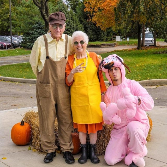 93-Year-Old Grandma And Her Grandson (30 pics)