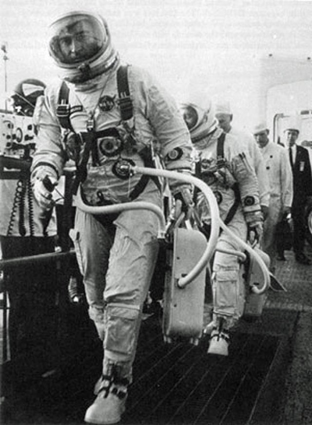 Interesting Historical Moments (16 pics) Interesting Historical Moments (16 pics)