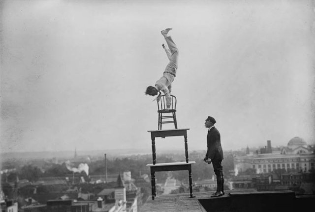 Interesting Historical Moments (16 pics)