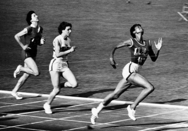 Interesting Historical Moments (16 pics) Interesting Historical Moments (16 pics)