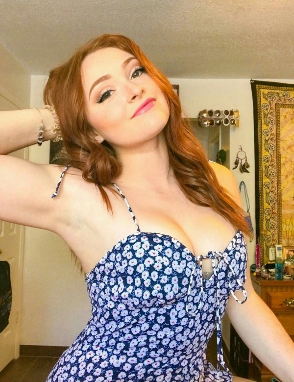 Redhead Beauties (52 pics)
