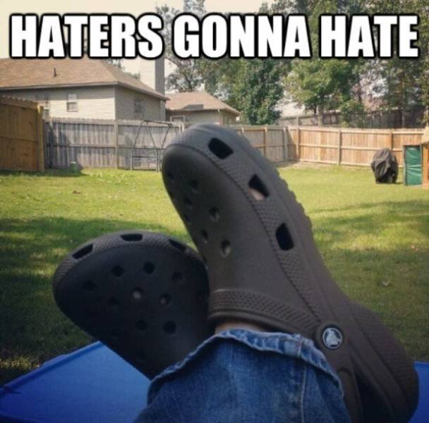 Crocs Memes (30 pics)