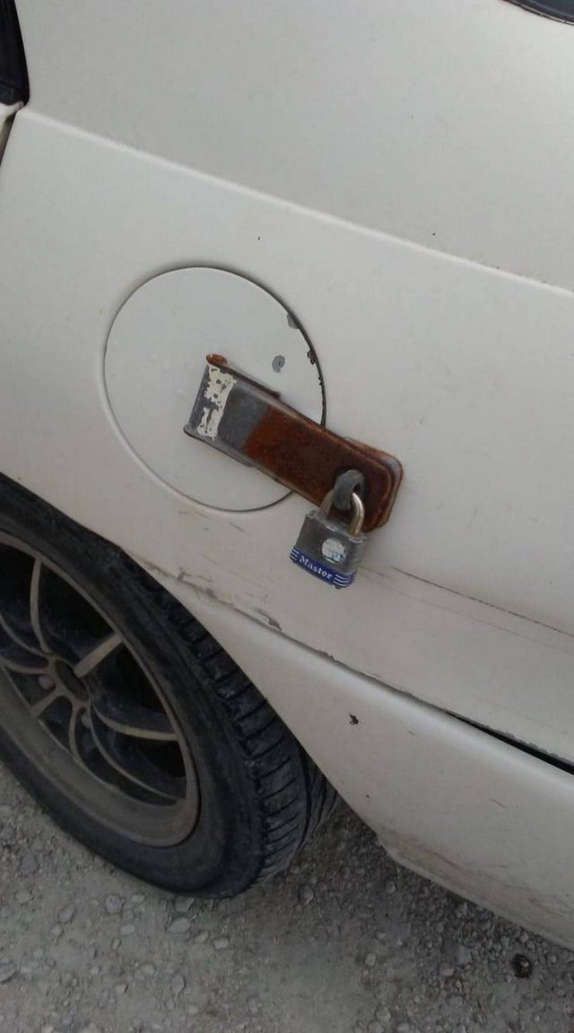 Strange Car Photos (59 pics)