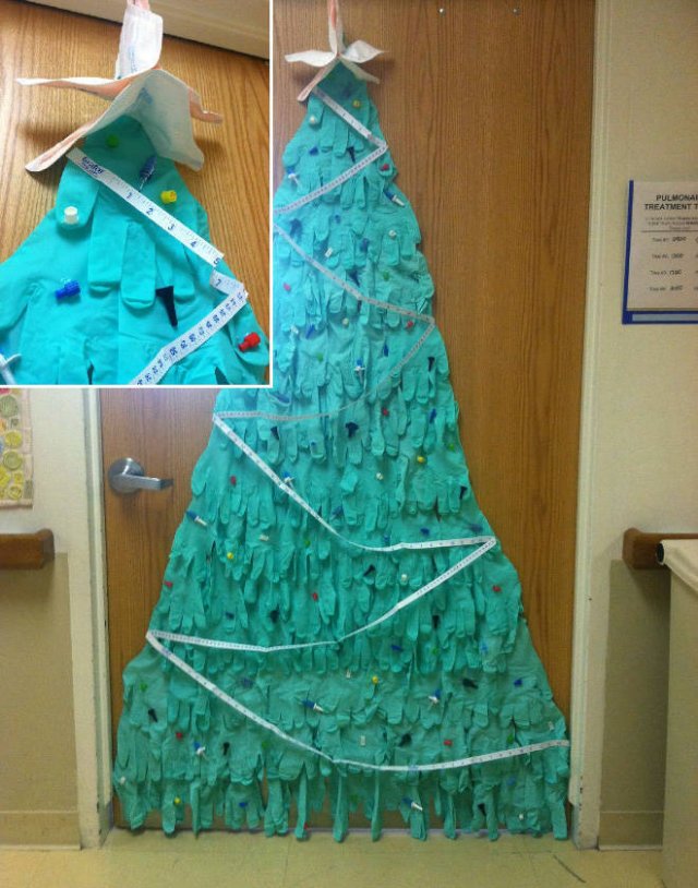 Hospital Christmas Decorations (21 pics)
