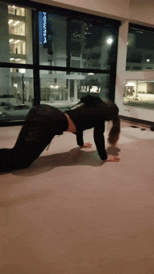 Pretty Girls (15 gifs)