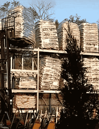 Forklift Operator Fails (10 gifs)