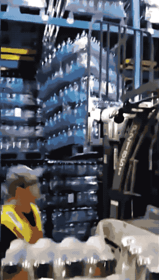 Forklift Operator Fails (10 gifs)