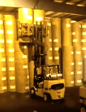 Forklift Operator Fails (10 gifs)