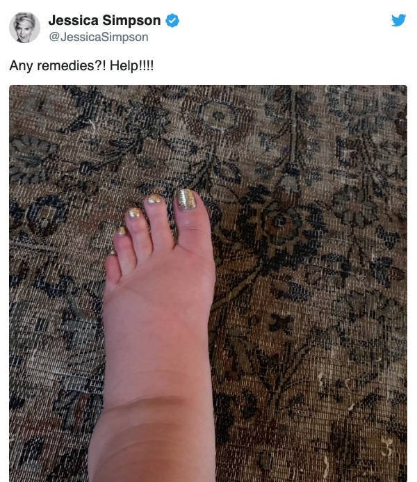 Funny Celebrity Tweets (25 pics)