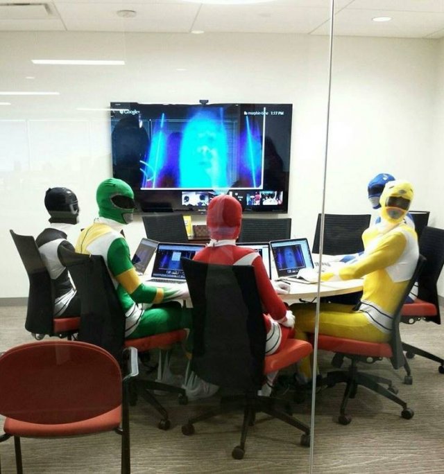 People Show Their 'Normal' Working Days (20 pics)