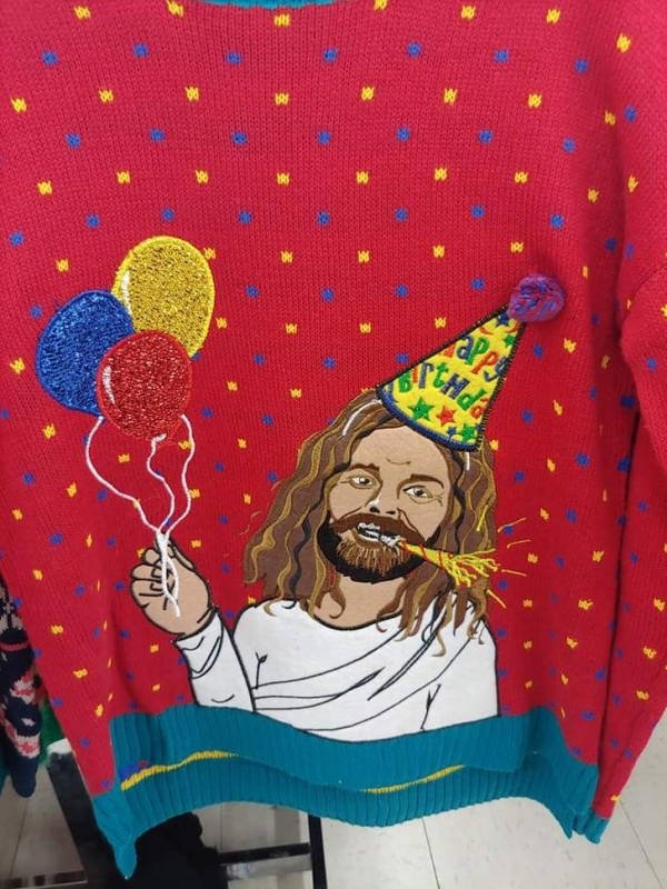 Funny Christmas Sweaters (32 pics)