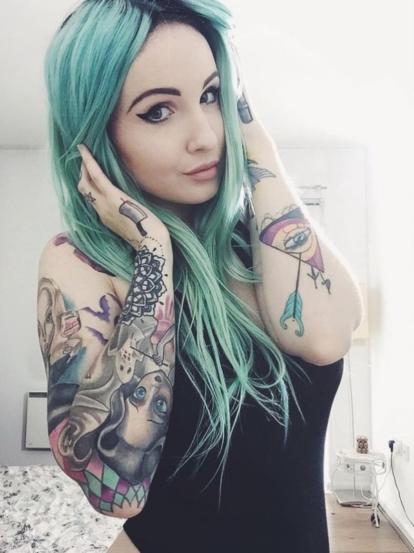 Hot Girls  With Dyed  Hair  40 pics 