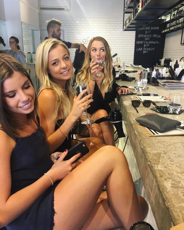 Beautiful Girls (75 pics)