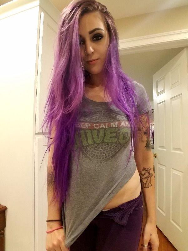 Hot Girls With Dyed Hair (40 pics)