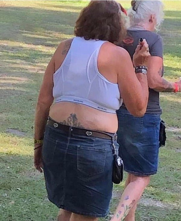 What's Wrong With These People (35 pics)