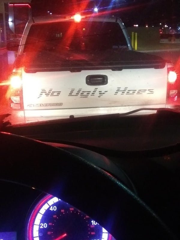 What's Wrong With These People (35 pics)