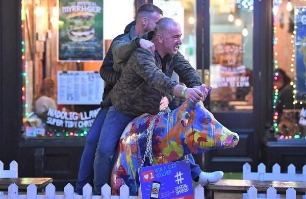 Wasted People (27 pics)