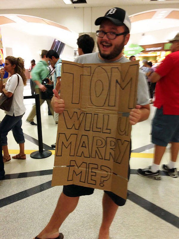 Hilarious Airport Pickup Signs (38 pics)