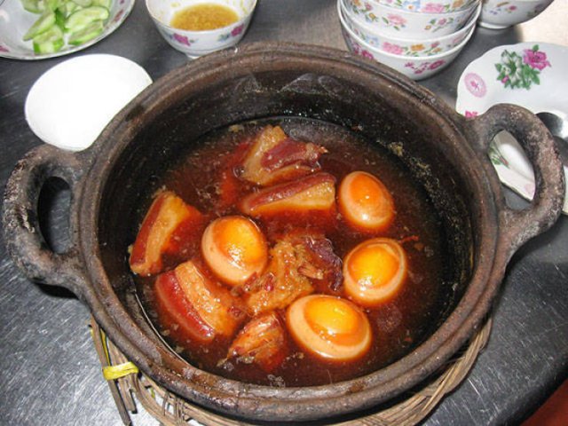 Guide To Delicious Vietnamese Food (18 pics)