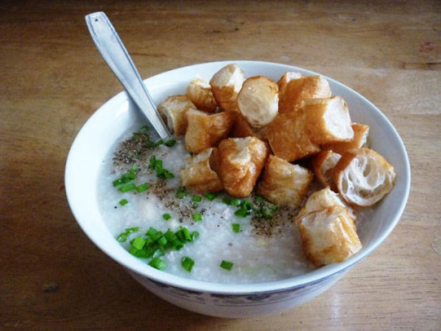 Guide To Delicious Vietnamese Food (18 pics)