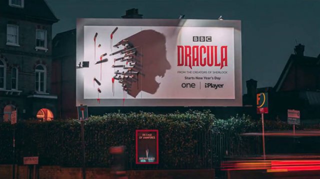 Creative BBC’s 'Dracula' Billboard Ad (8 pics)