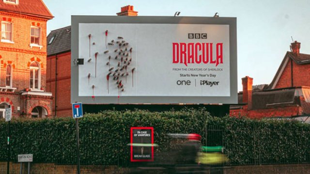 Creative BBC’s 'Dracula' Billboard Ad (8 pics)