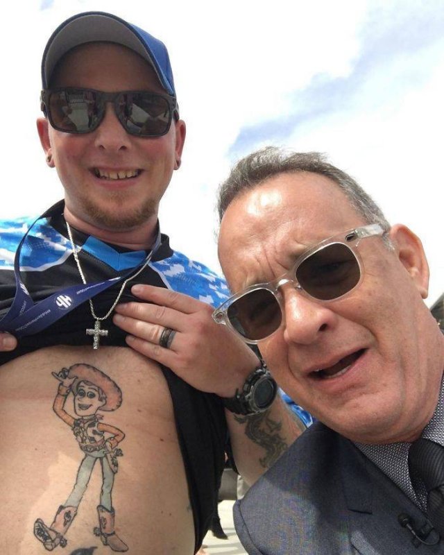 Why People Love Tom Hanks (28 pics)