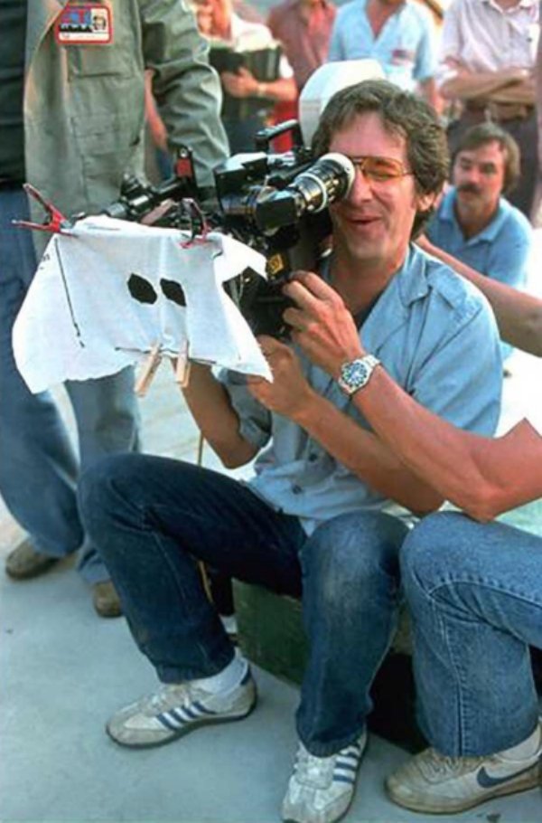 Behind-The-Scenes Photos From Famous Movies (32 pics)