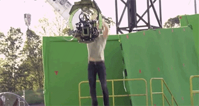 Behind-The-Scenes Photos From Famous Movies (32 pics)