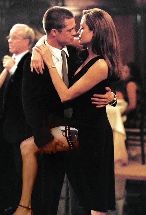 Celebrities Were Cut Out Of Famous Movies (15 pics)