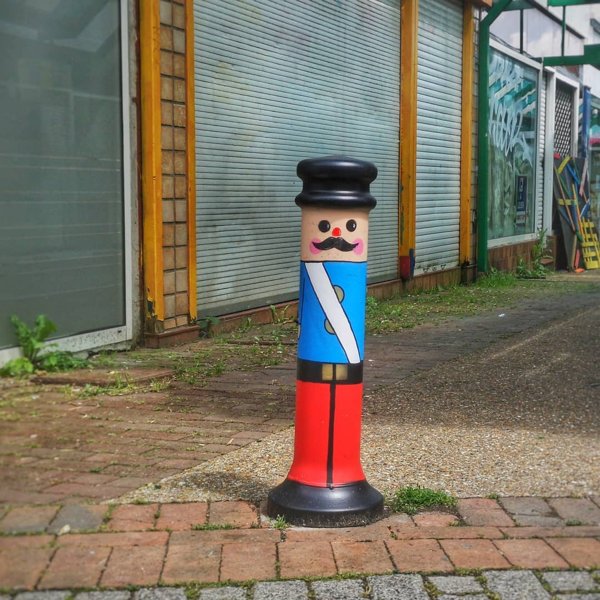 Street Art By OakOak (36 pics)