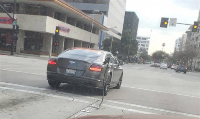 Car Fails (25 pics)