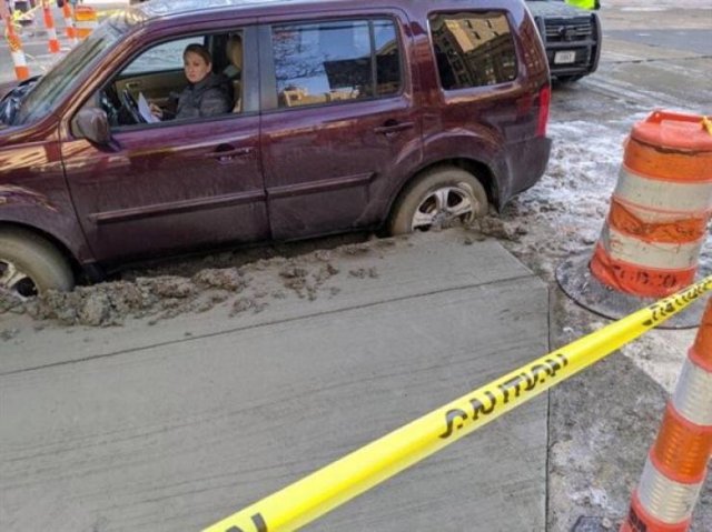 Car Fails (25 pics)